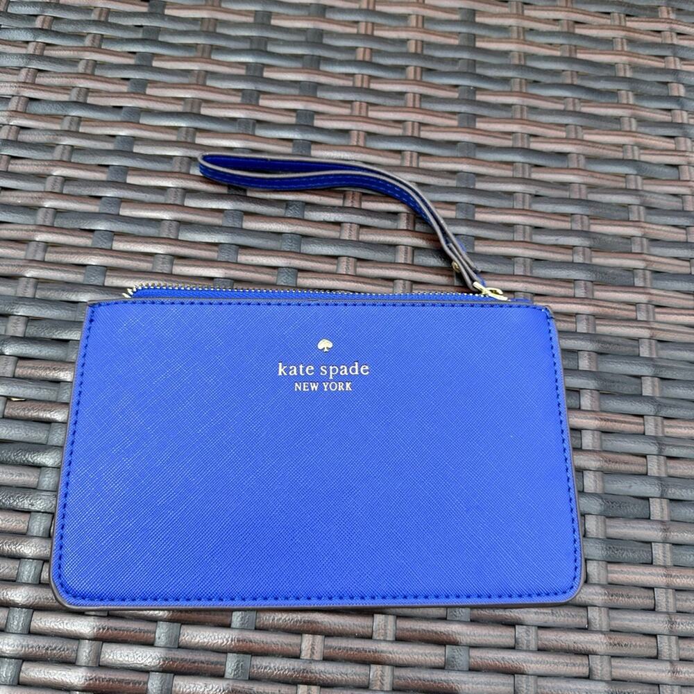 Kate Spade Vibrant Blue 5x8” Wristlet EUC - Picture 3 of 9